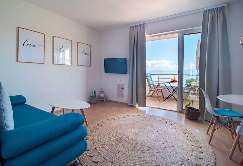 Sunny Apartments