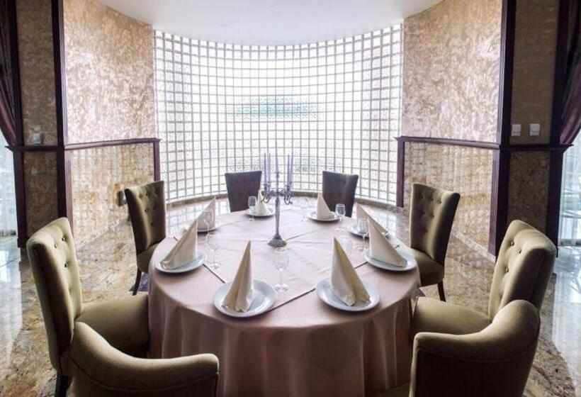 هتل Club Bucovina Resort & Spa