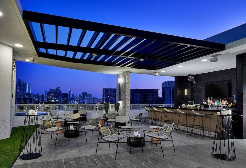 Fotos del hotel Ac  Miami Wynwood:  18
