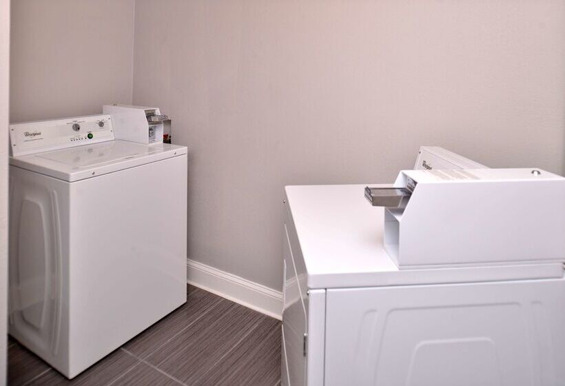 בית מלון כפרי Americas Best Value Inn Memphis Airport