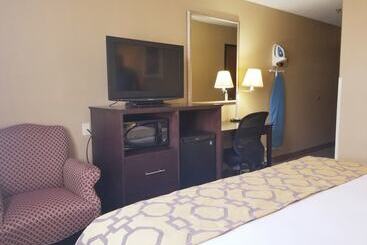 هتل Baymont By Wyndham Huber Heights Dayton