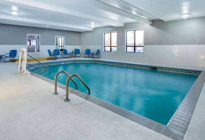 هتل Baymont By Wyndham Rochester Mayo Clinic Area