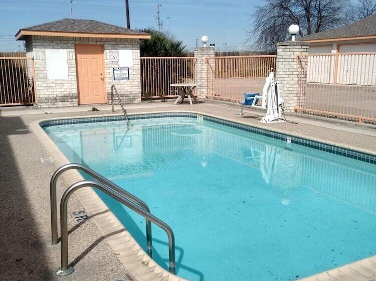 Отель Budget Inn San Antonio Downtown I 10 East