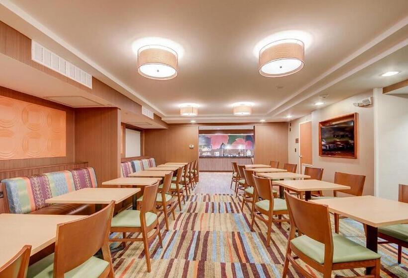 هتل Fairfield Inn Boston Woburn