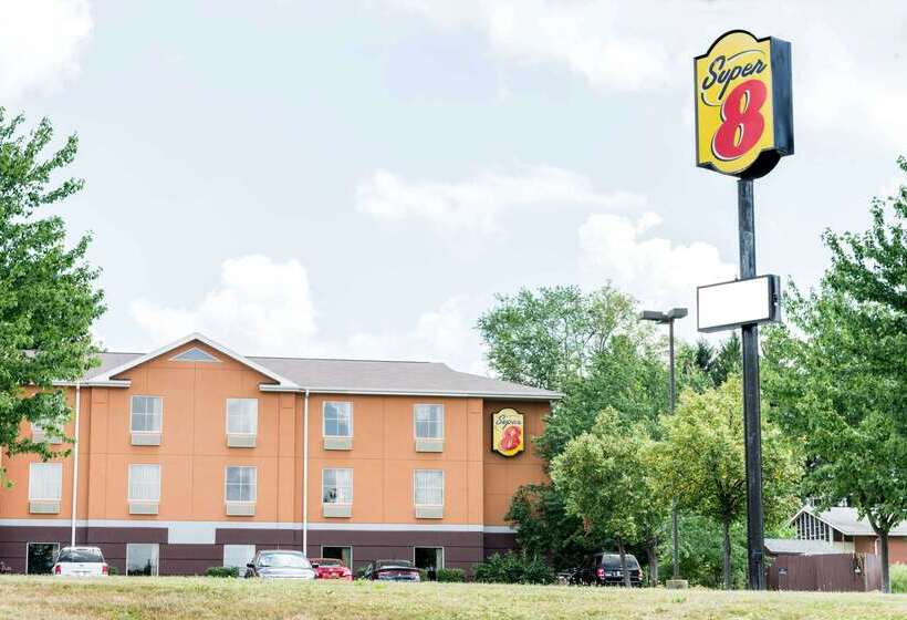 ホテル Super 8 By Wyndham Mars/cranberry/pittsburgh Area