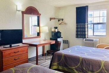هتل Super 8 By Wyndham Colorado Springs/afa Area