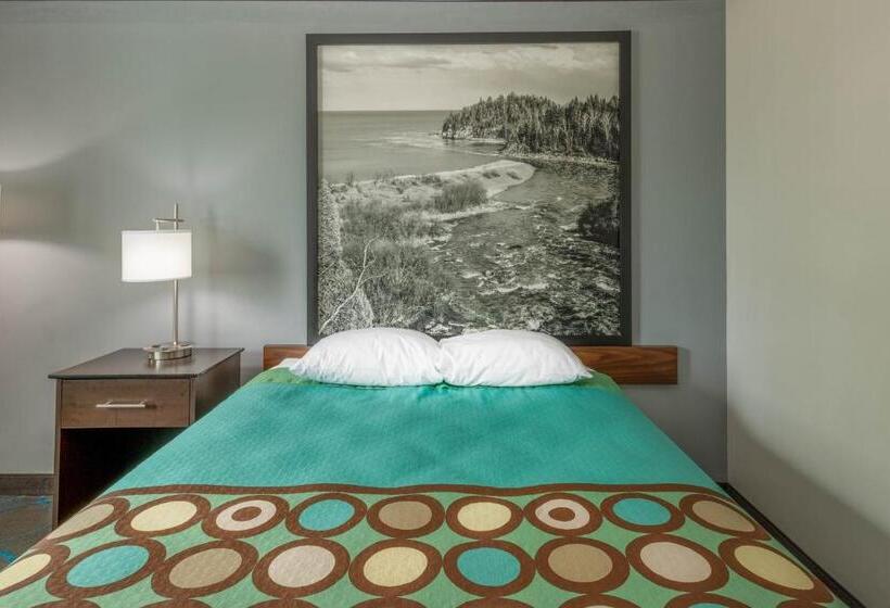 هتل Super 8 By Wyndham Duluth