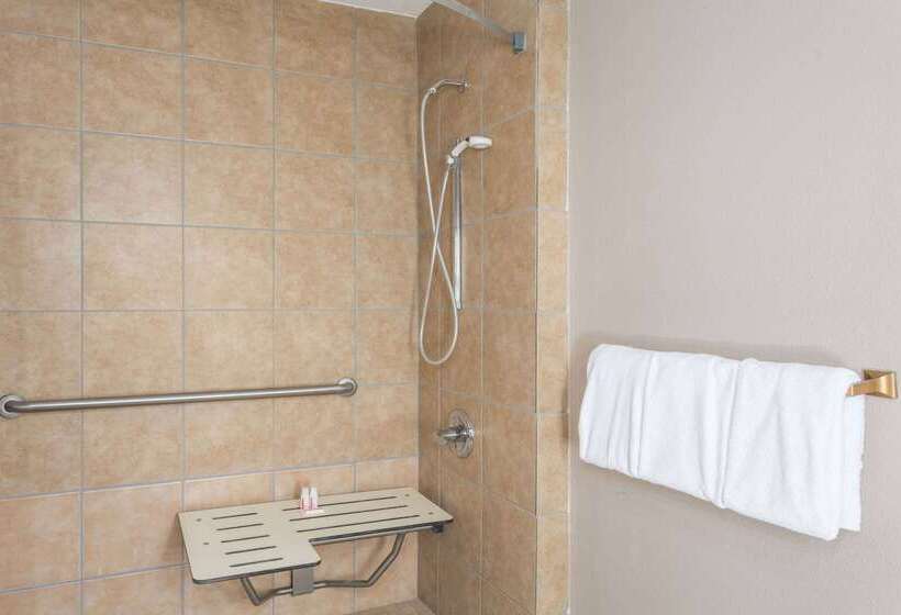 فندق Super 8 By Wyndham Rock Springs