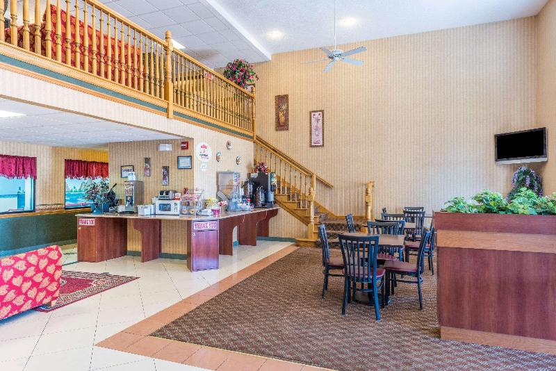 Отель Super 8 By Wyndham Troy Il/st. Louis Area