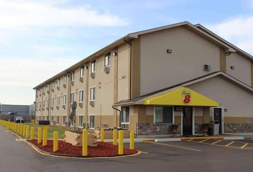 Hotel Super 8 By Wyndham Wyoming/grand Rapids Area