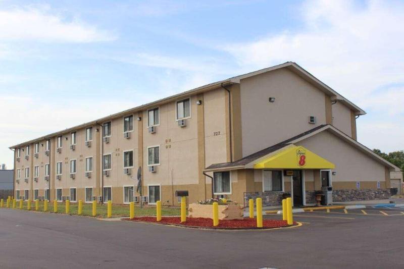 هتل Super 8 By Wyndham Wyoming/grand Rapids Area