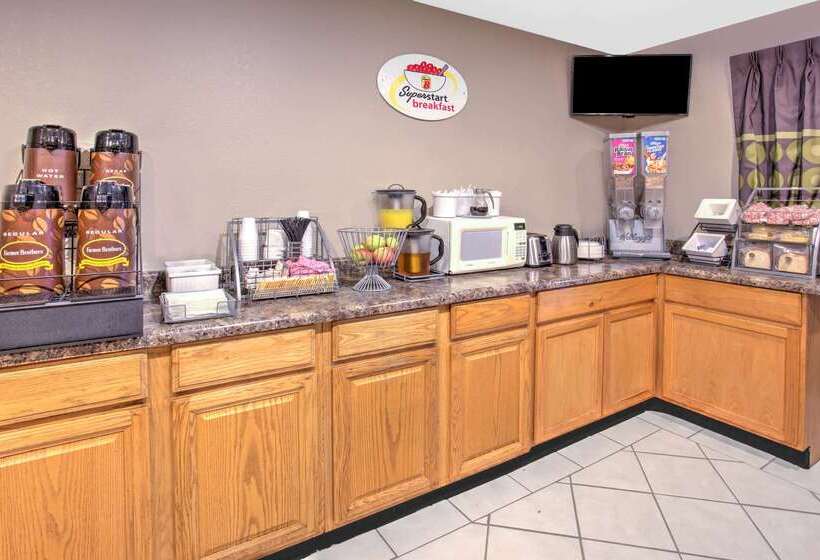 هتل Super 8 By Wyndham Wyoming/grand Rapids Area