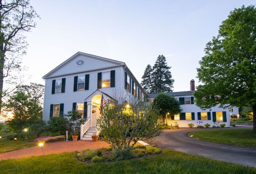 בית מלון כפרי Swift House Inn