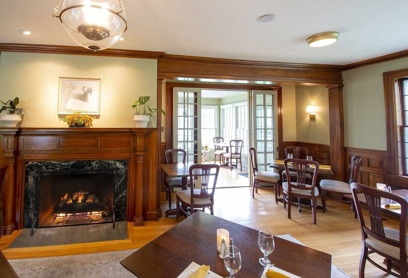 בית מלון כפרי Swift House Inn