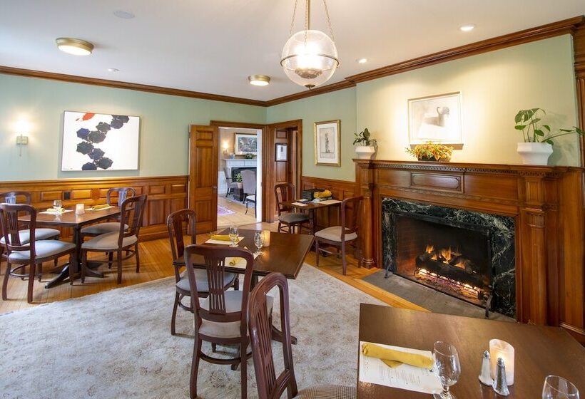 בית מלון כפרי Swift House Inn