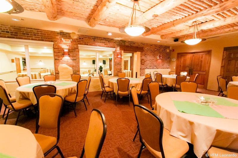 בית מלון כפרי Table Mountain Inn