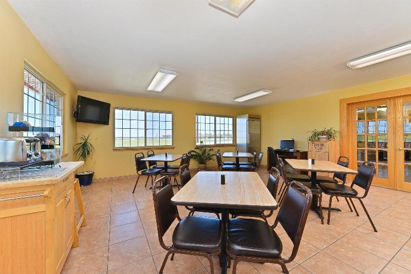مُتل Americas Best Value Inn Kadoka
