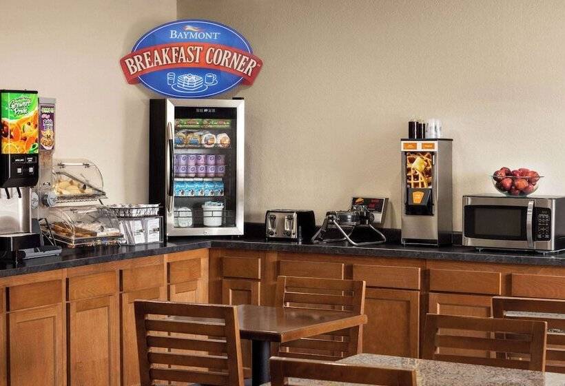 Мотель Baymont By Wyndham Cedar Rapids