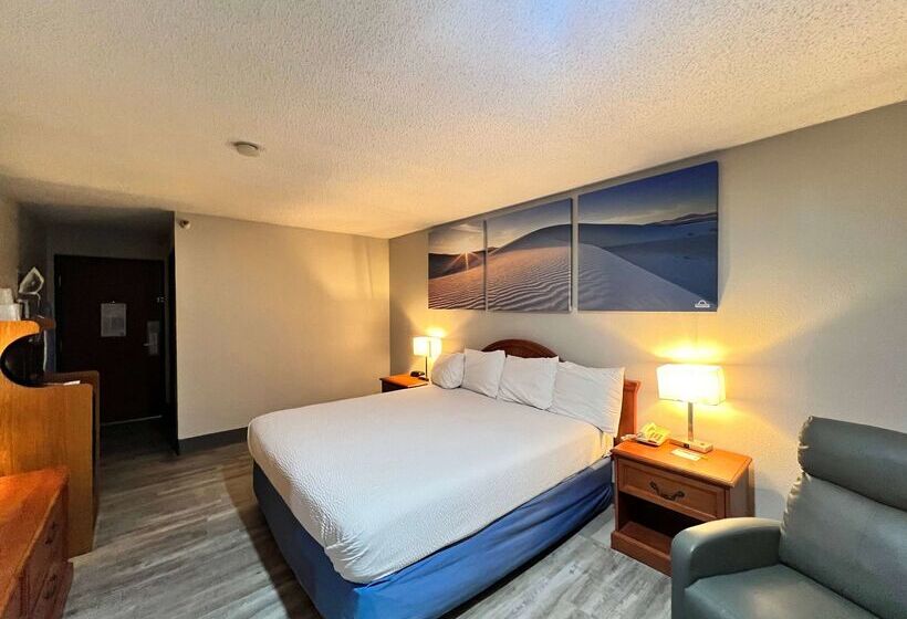 فندق على الطريق Antelope Inn & Suites