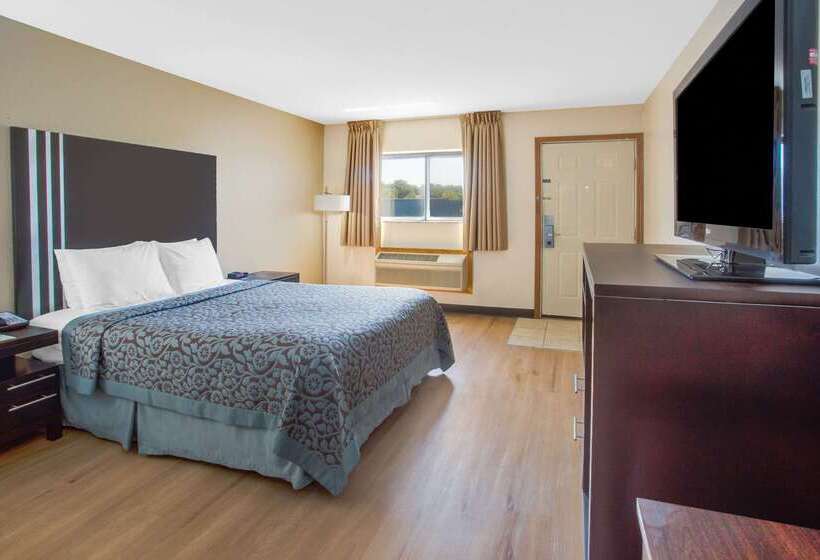 汽车旅馆  Days Inn By Wyndham Le Roy/bloomington Southeast