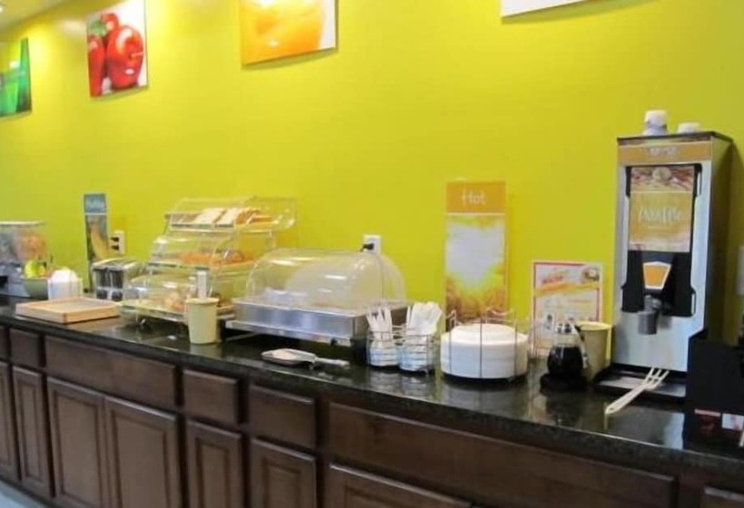مُتل Econo Lodge