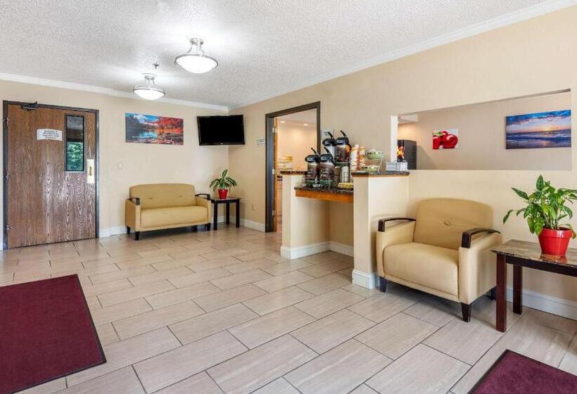 فندق على الطريق Quality Inn