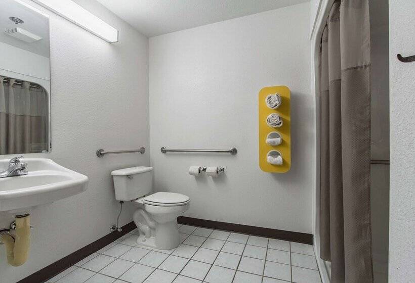 모텔 Quality Inn