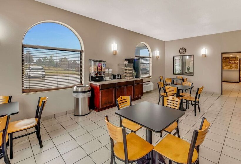 מוטל Rodeway Inn