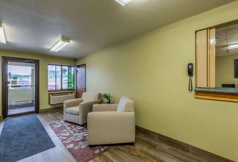 مُتل Rodeway Inn