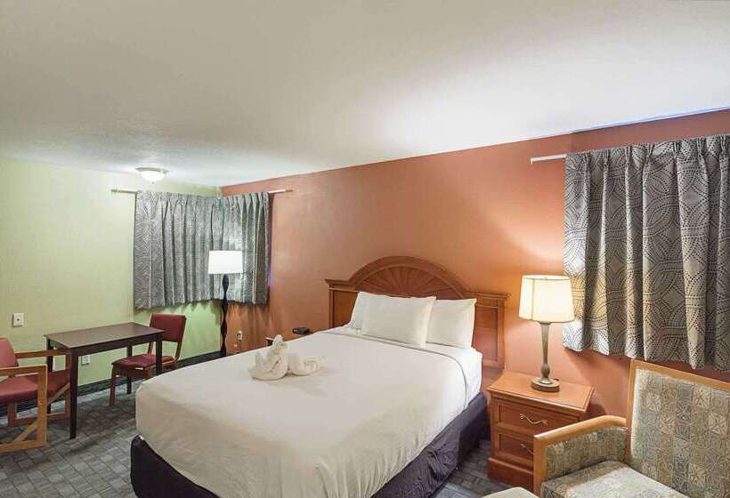모텔 Rodeway Inn