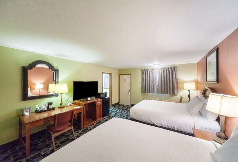 모텔 Rodeway Inn