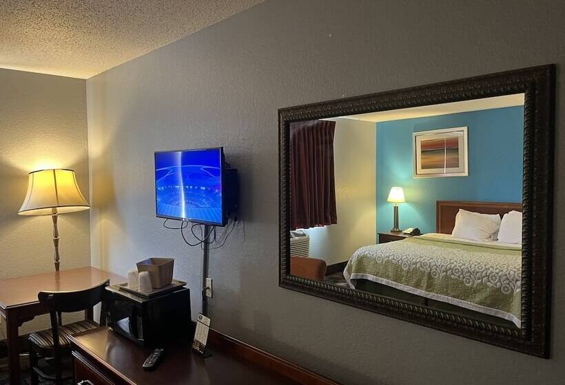 מוטל Rodeway Inn