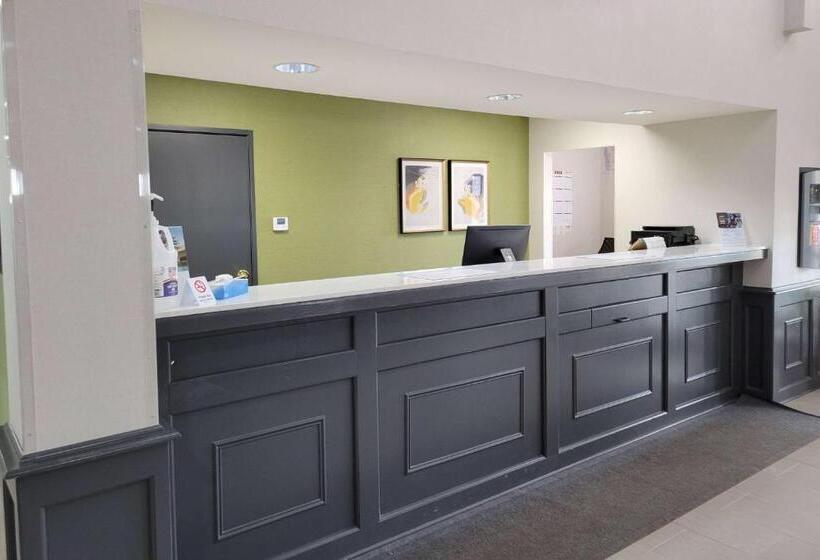 فندق على الطريق Super 8 By Wyndham Aurora/naperville Area