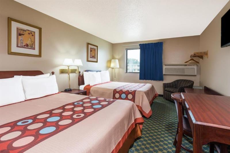מוטל Super 8 By Wyndham Bridgeton/arpt/st Louis Area