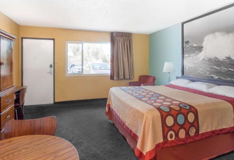 Motel Super 8 By Wyndham Canoga Park