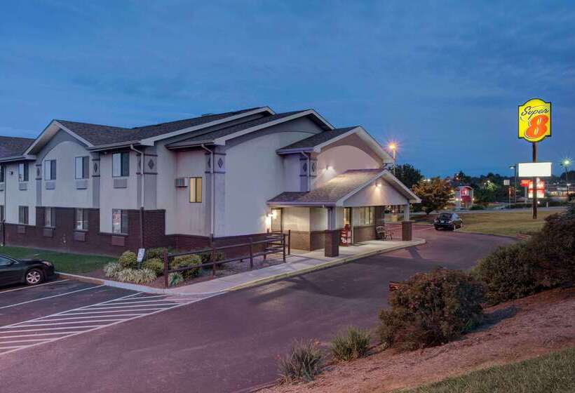 汽车旅馆  Super 8 By Wyndham Christiansburg/blacksburg Area
