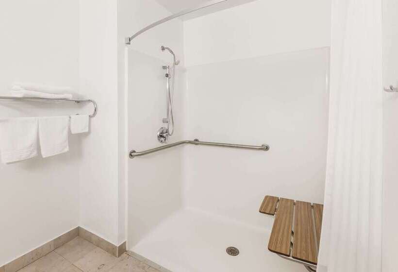 מוטל Super 8 By Wyndham Ionia Mi