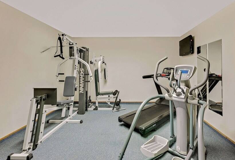 모텔 Super 8 By Wyndham Keokuk