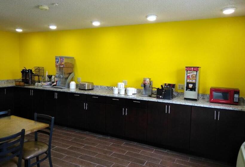 모텔 Super 8 By Wyndham Keokuk