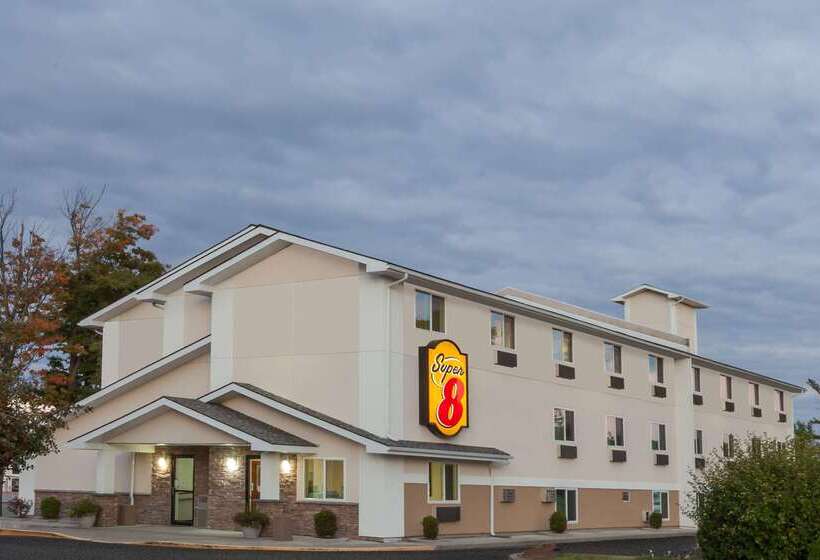 مُتل Super 8 By Wyndham Latham   Albany Airport