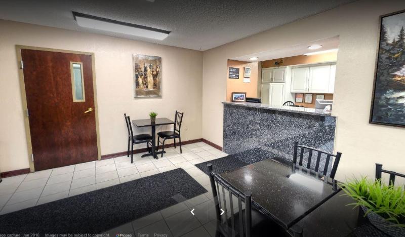 مُتل Super 8 By Wyndham Latham   Albany Airport