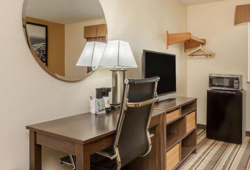 مُتل Super 8 By Wyndham Latham   Albany Airport