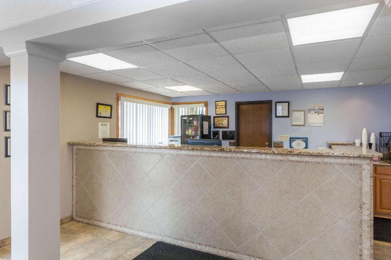 فندق على الطريق Super 8 By Wyndham Michigan City