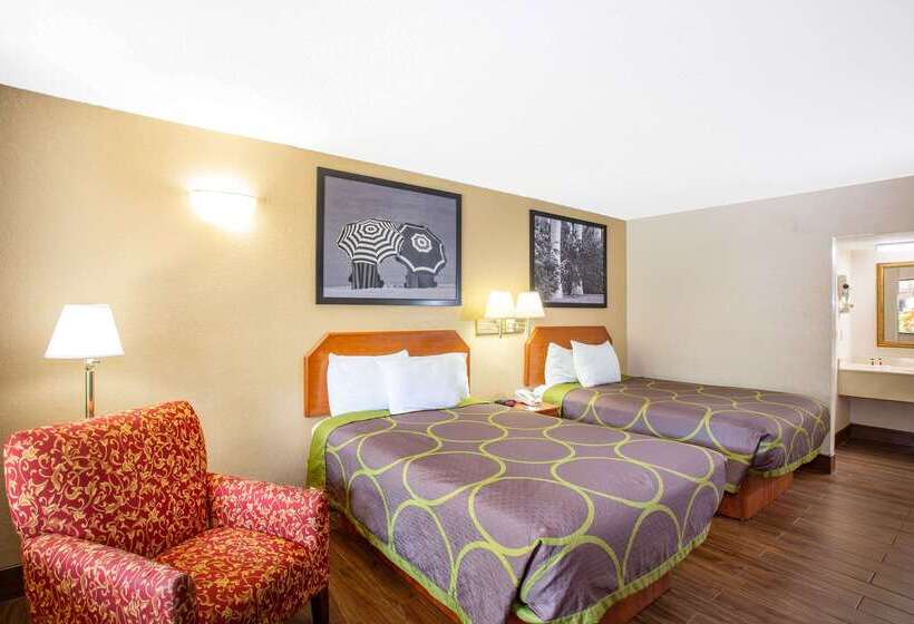 فندق على الطريق Super 8 By Wyndham North Palm Beach