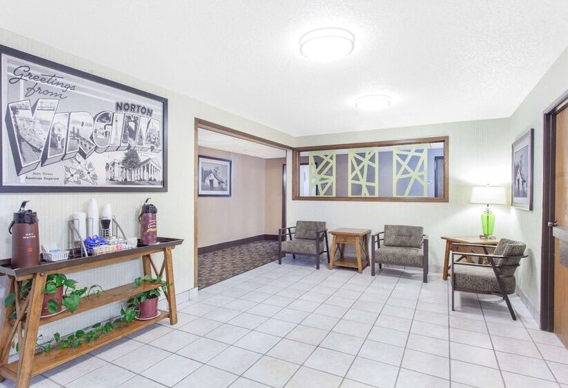 汽车旅馆  Super 8 By Wyndham Norton Va