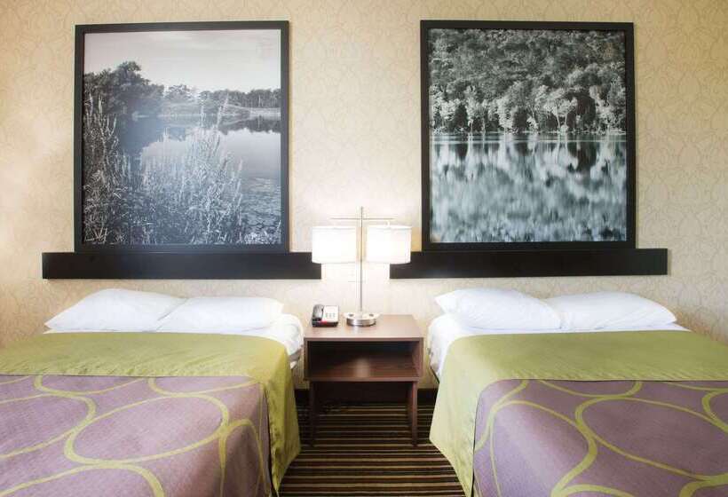 فندق على الطريق Super 8 By Wyndham Plattsburgh