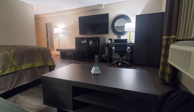 فندق على الطريق Super 8 By Wyndham Sterling Heights/detroit Area