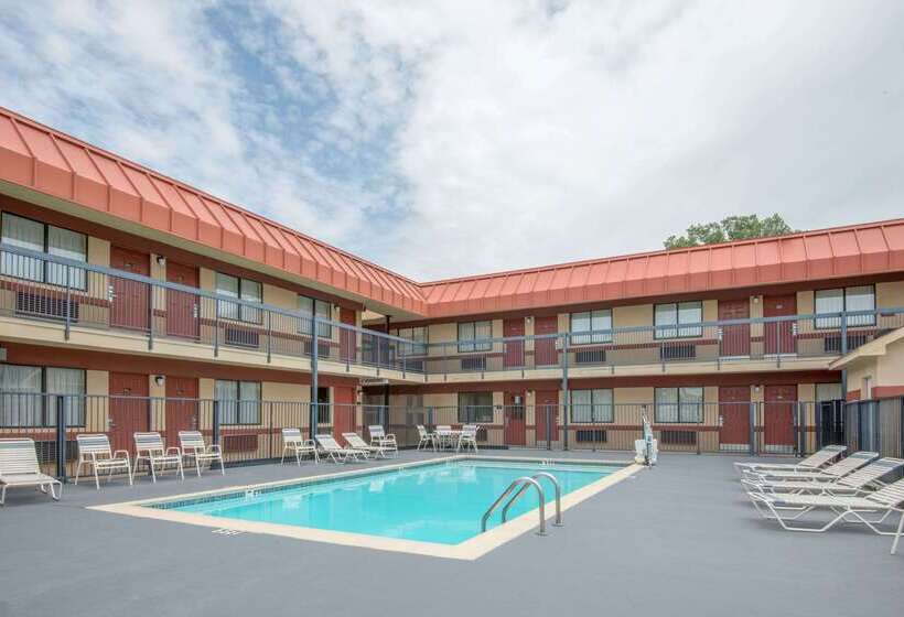 Motel Super 8 By Wyndham Tulsa