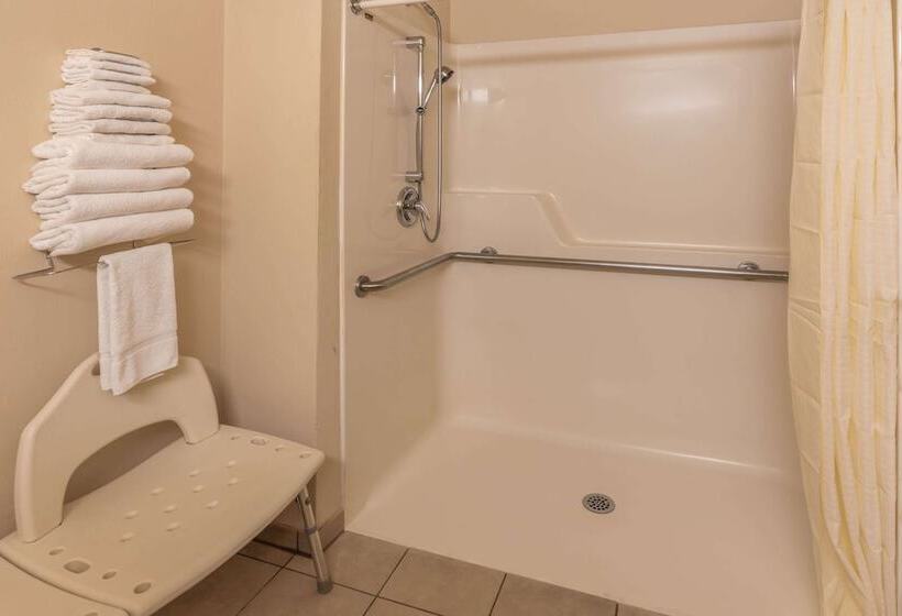 모텔 Super 8 By Wyndham Woodburn