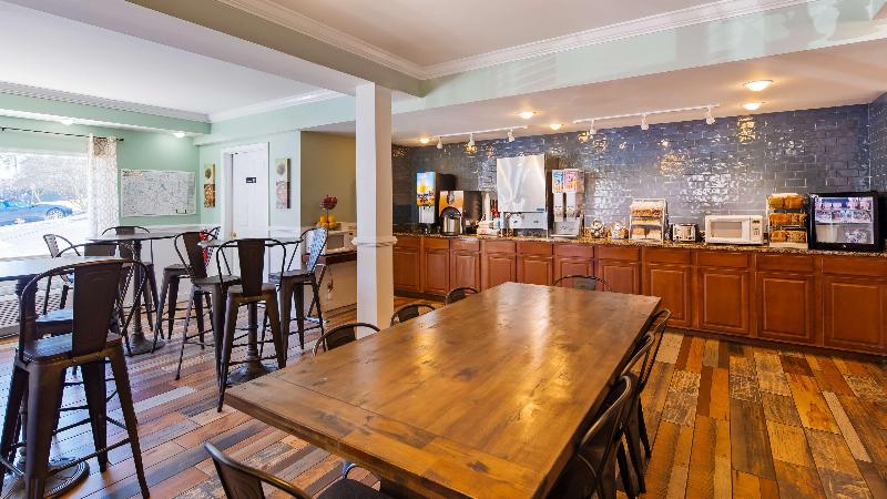 Мотель Surestay Hotel By Best Western Helen Downtown